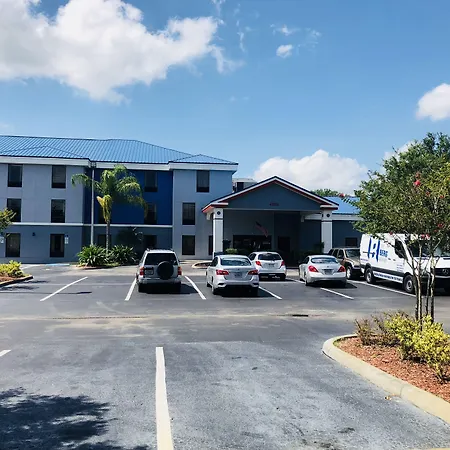 Days Inn & Suites By Wyndham Lakeland-2